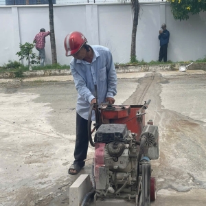 Khoan Cắt Bê Tông Bình Phước: Đội Thợ Tay Nghề Cao - Chuyên nghiệp