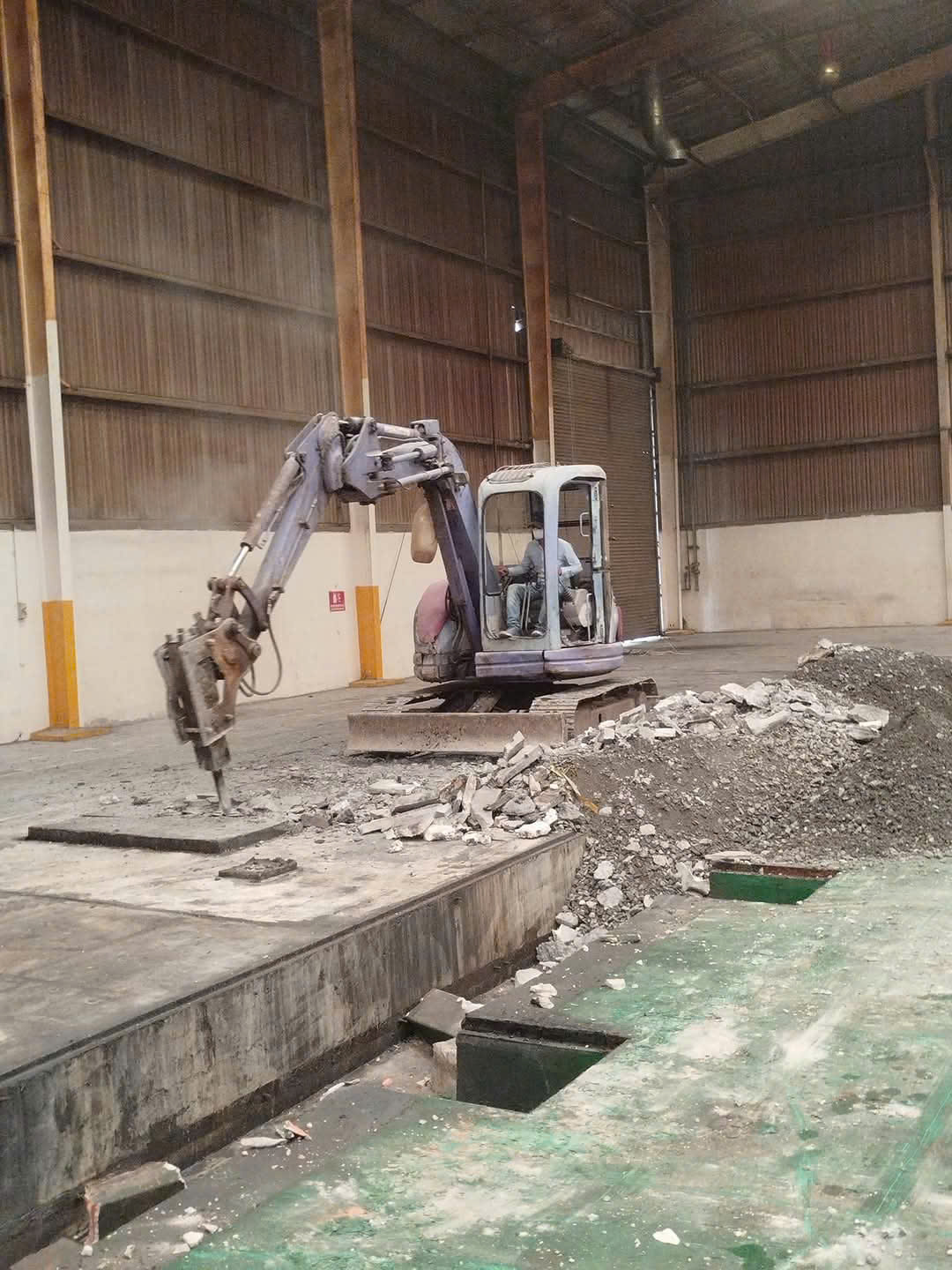 đục phá bê tông giá rẻ Bình Phước