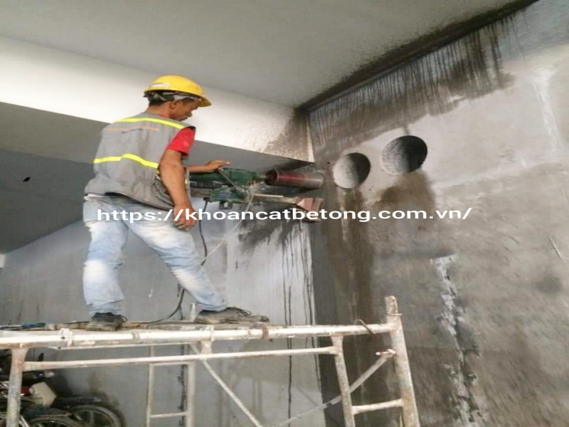 Khoan lỗ xuyên tường vách bê tông tại quận 4 chuyên nghiệp